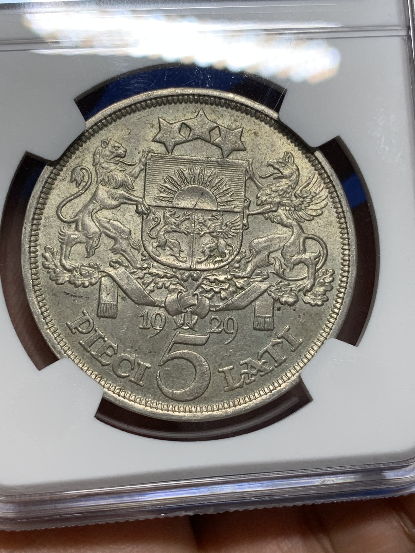 《竞宝斋》第222场-周日，周一 2场 (全场包邮) NGC-MS62 拉脱维亚1929年5拉特大银币，少见首年版，原汁原味老包浆。