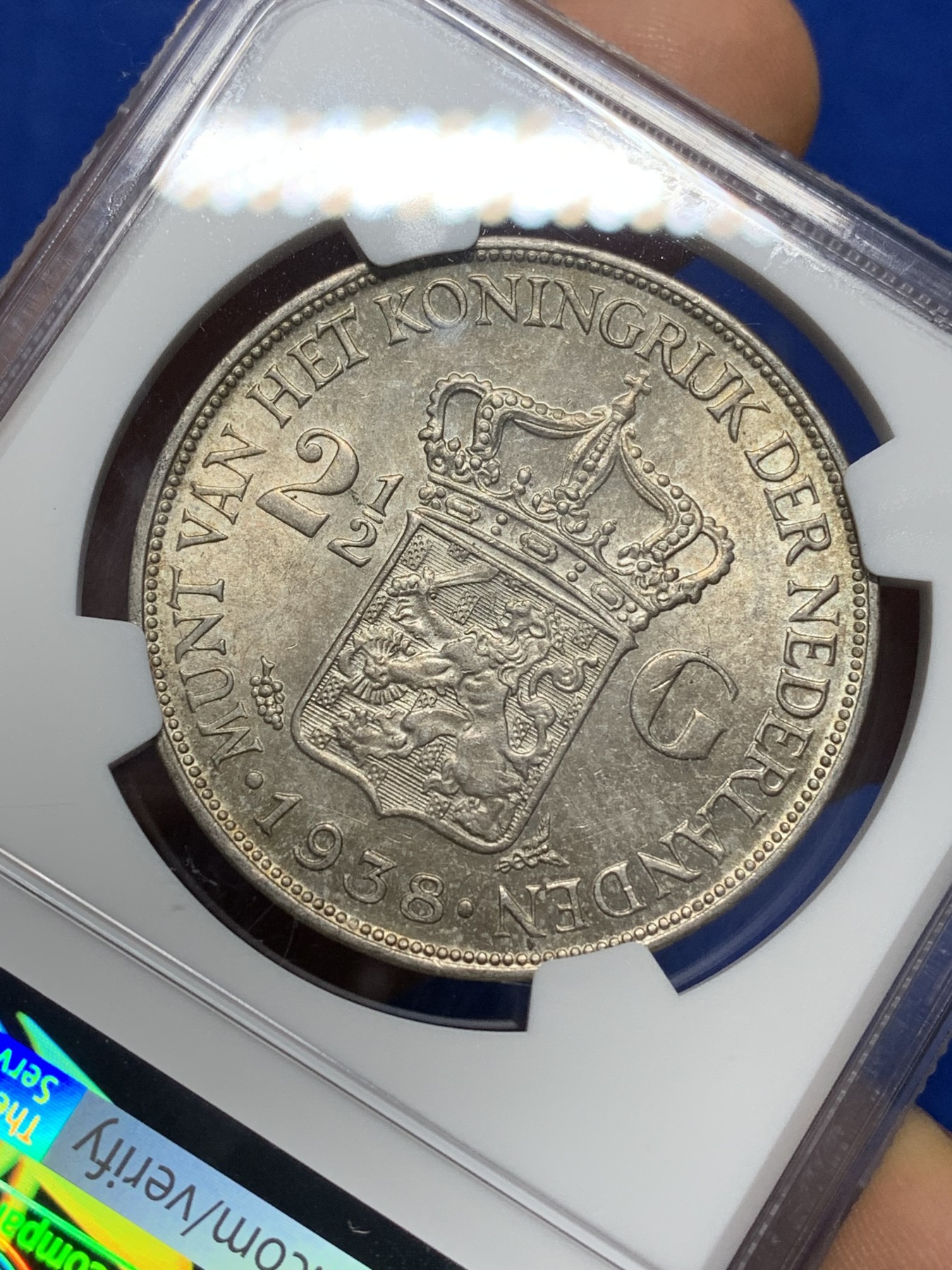 《竞宝斋》第222场-周日，周一 2场 (全场包邮) NGC AU58 荷兰1938年威廉明娜女王2.5盾大银币