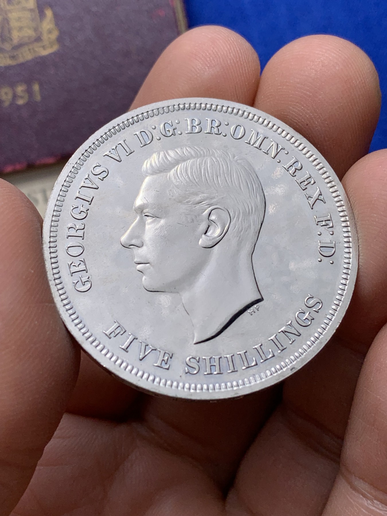 《竞宝斋》第222场-周日，周一 2场 (全场包邮) 英国 最后的 镍马剑 1951 带红盒证书 细节见图