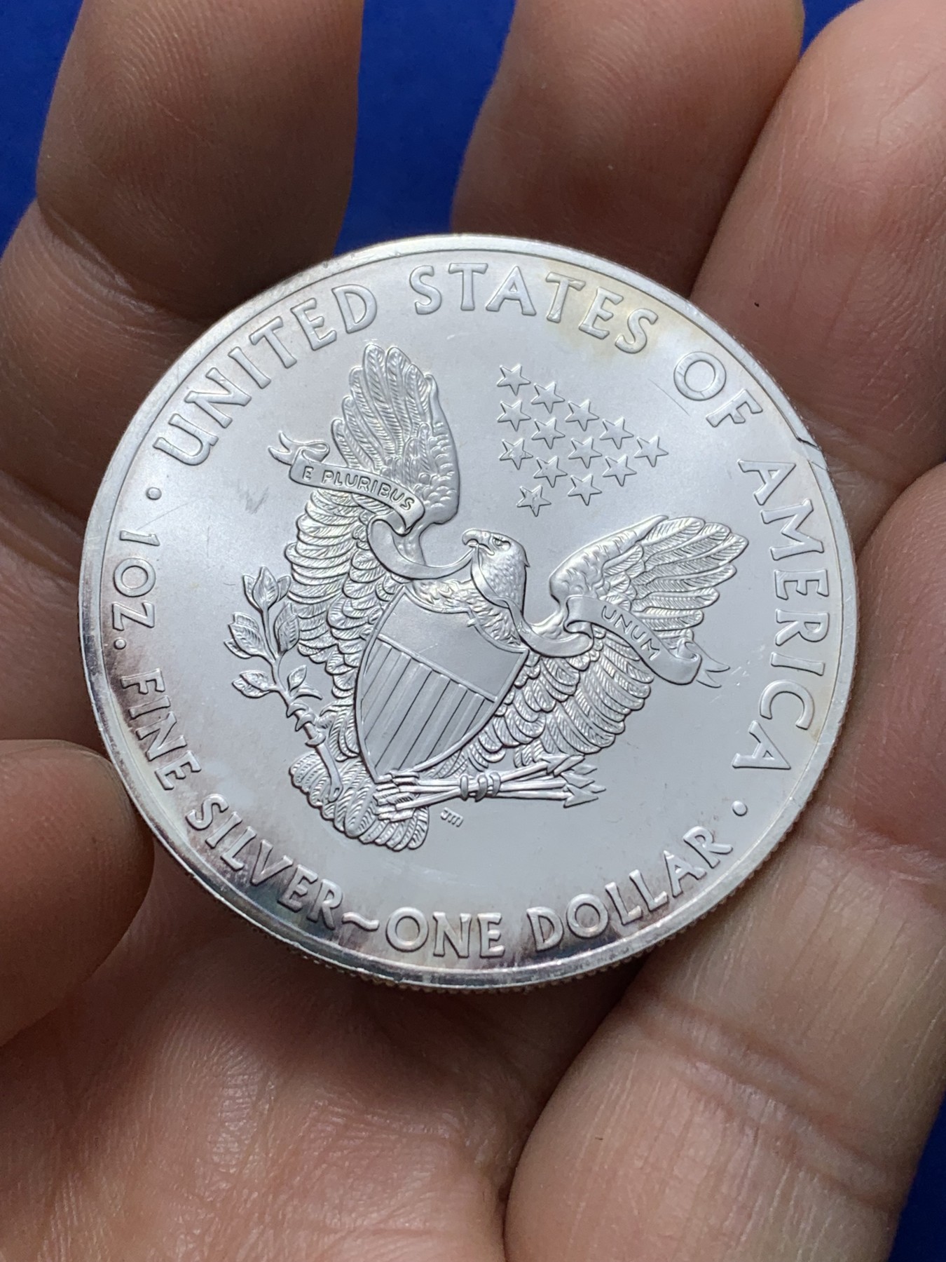 《竞宝斋》第222场-周日，周一 2场 (全场包邮) 美国2015年行走女神1盎司大银币，币面状态带磨砂效果，ms品相，含银量0.999，重31.1克