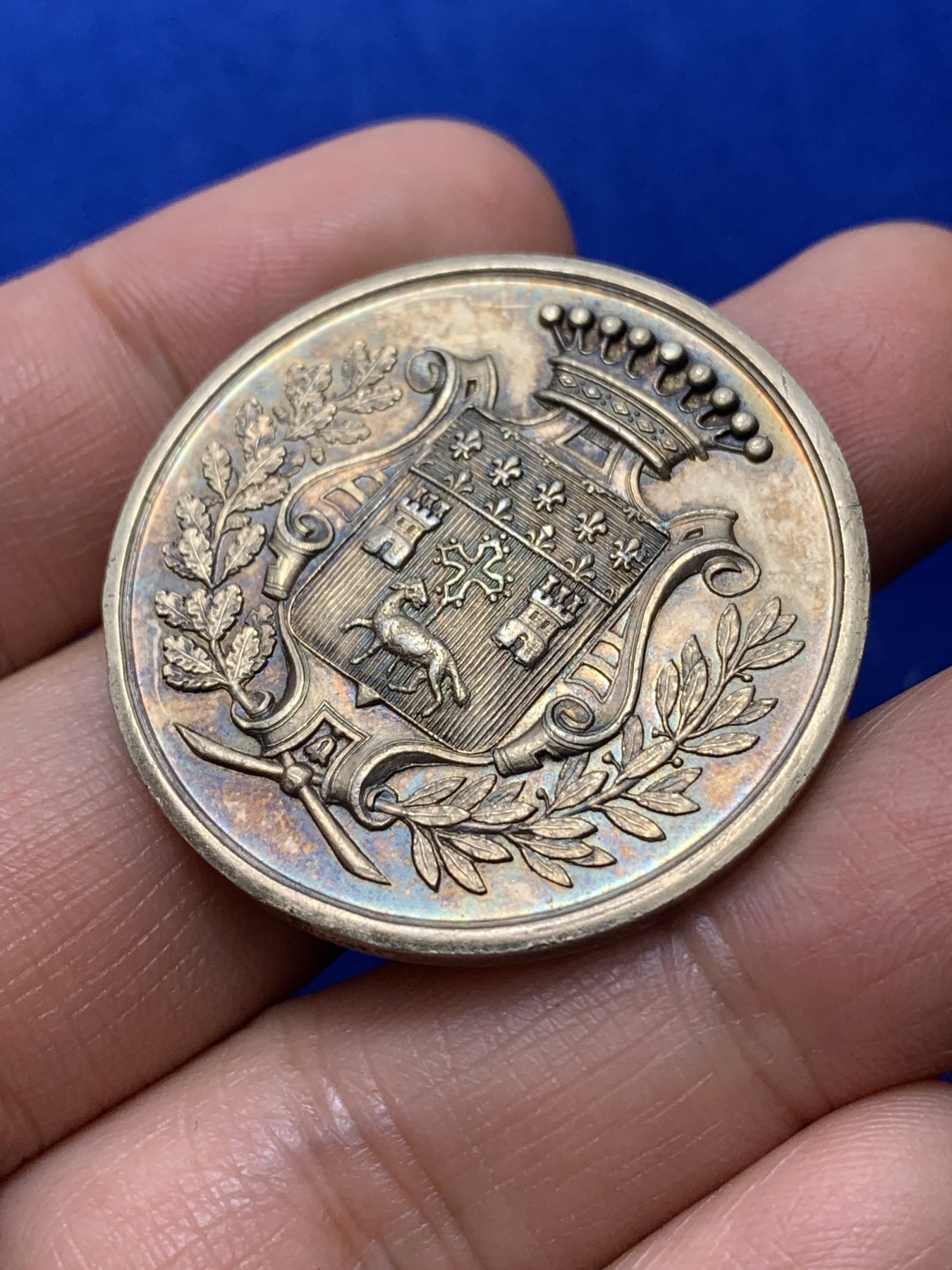 《竞宝斋》第222场-周日，周一 2场 (全场包邮) 19世纪法国加隆理事会纪念镀金银章，丰饶角argent银标，21.1g 36.4mm加long