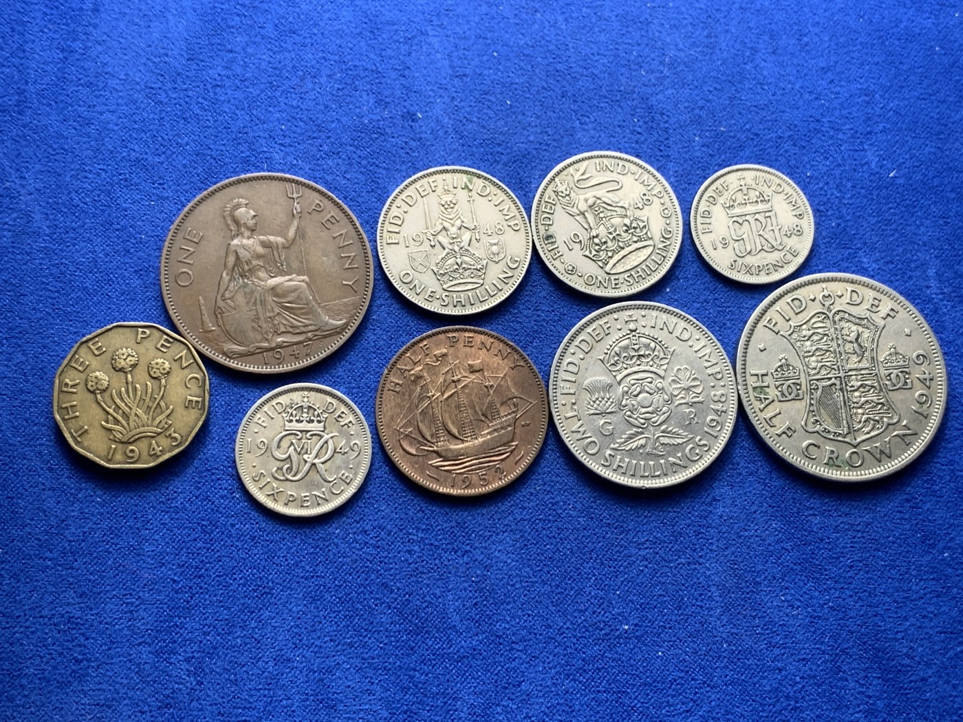 《竞宝斋》第222场-周日，周一 2场 (全场包邮) 9枚一组 英国乔治六世半克朗等硬币