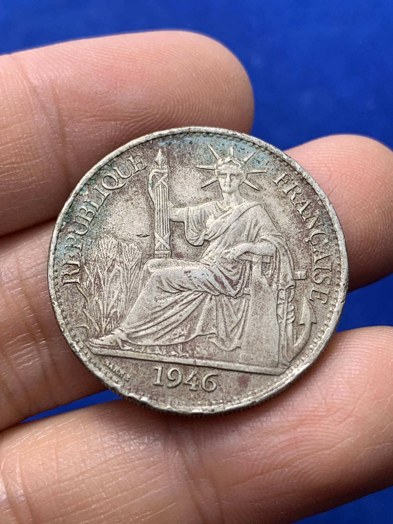 《竞宝斋》第222场-周日，周一 2场 (全场包邮) 两枚一组 1946年法属印支坐洋50分镍币