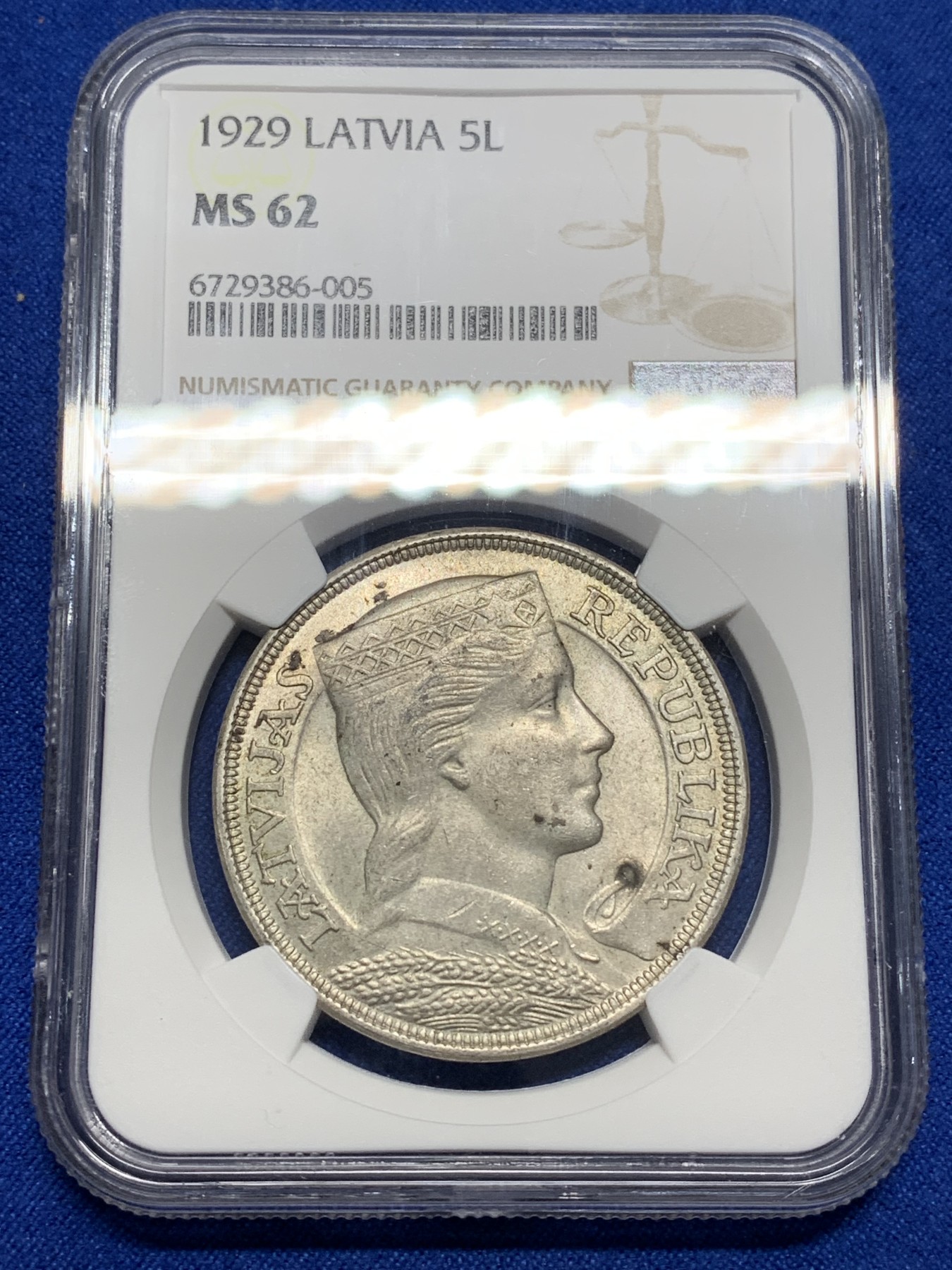 《竞宝斋》第222场-周日，周一 2场 (全场包邮) NGC-MS62 拉脱维亚1929年5拉特大银币，少见首年版，原汁原味老包浆。