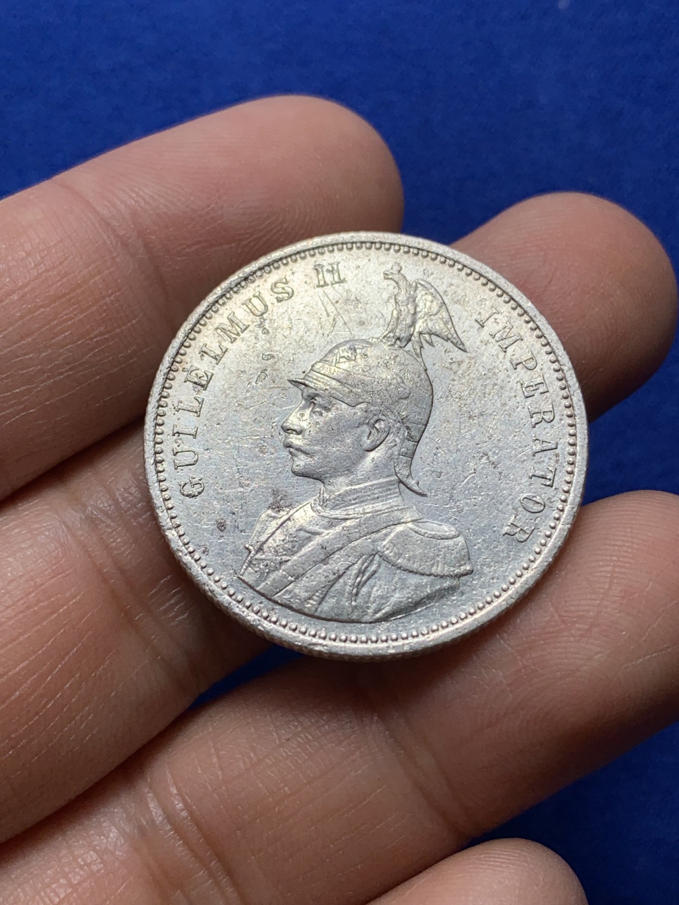 《竞宝斋》第222场-周日，周一 2场 (全场包邮) 德属东非1904年1卢比银币，917银，重量11.66g，少见的品种