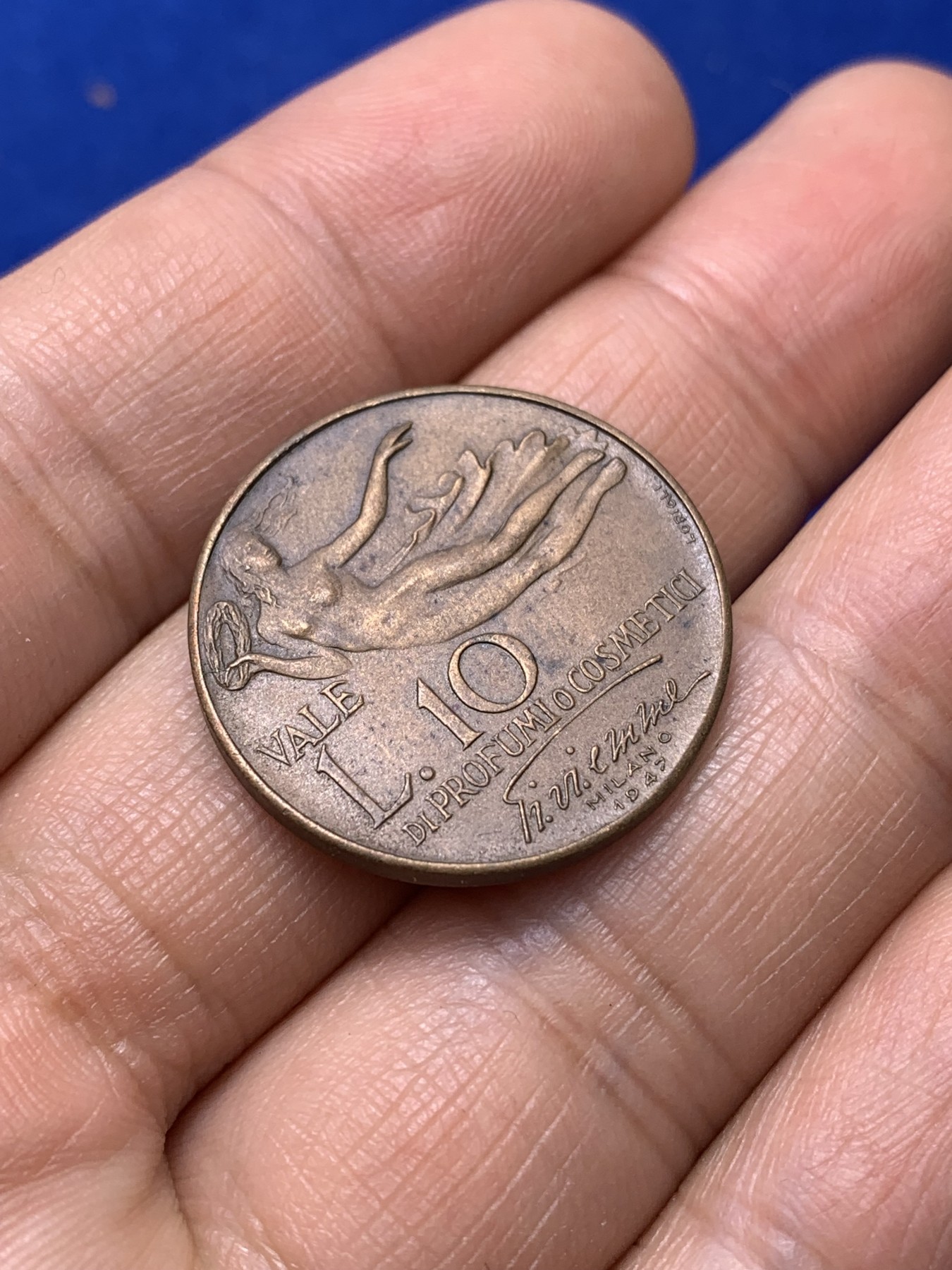 《竞宝斋》第222场-周日，周一 2场 (全场包邮) 1947年香水女神10里拉样币 带有淡淡香水味道