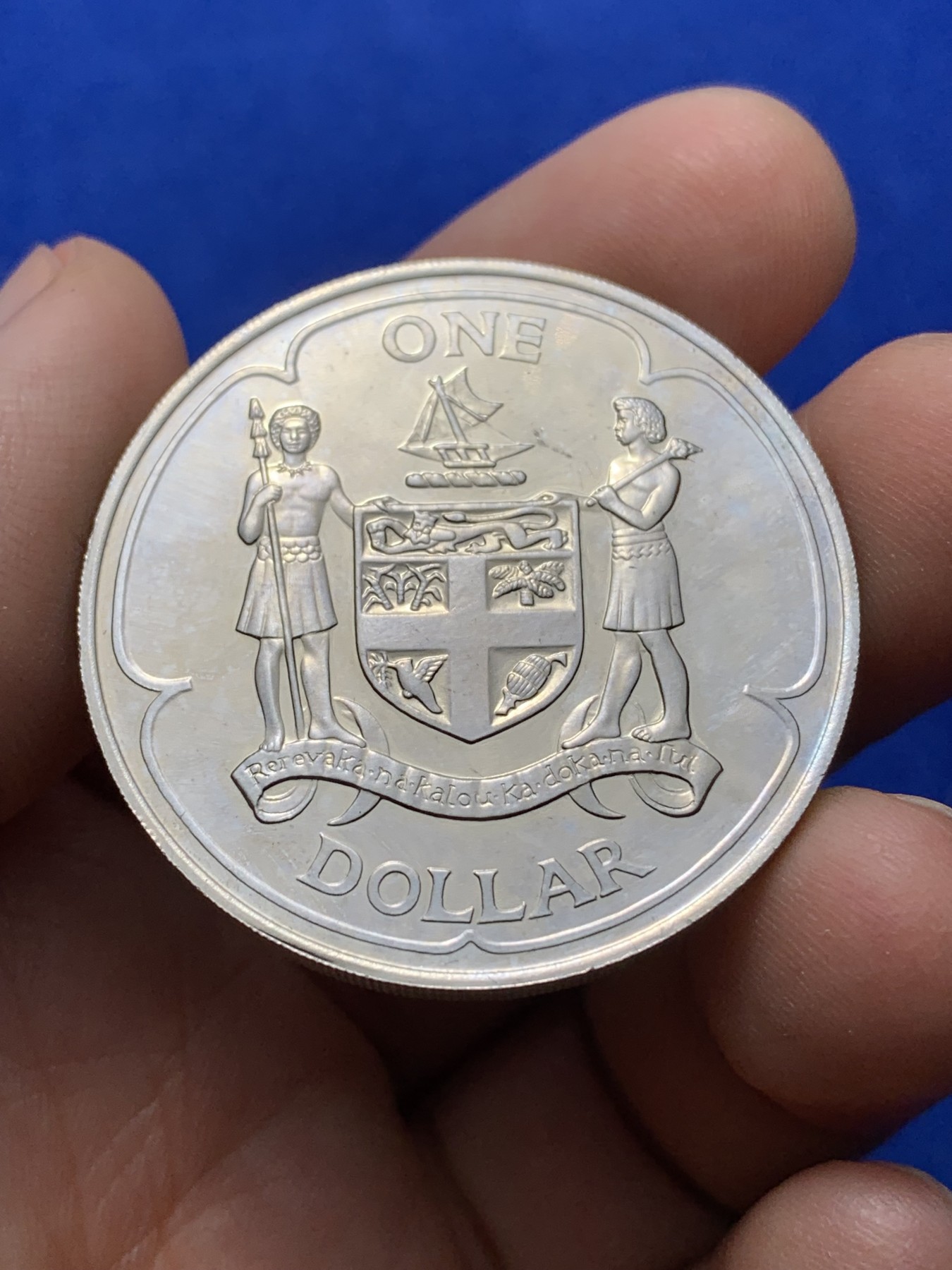 《竞宝斋》第222场-周日，周一 2场 (全场包邮) 1969年英属斐济1元 伊丽莎白2世 类精制币 最大面值 品相好 镜面感强烈 少见品相