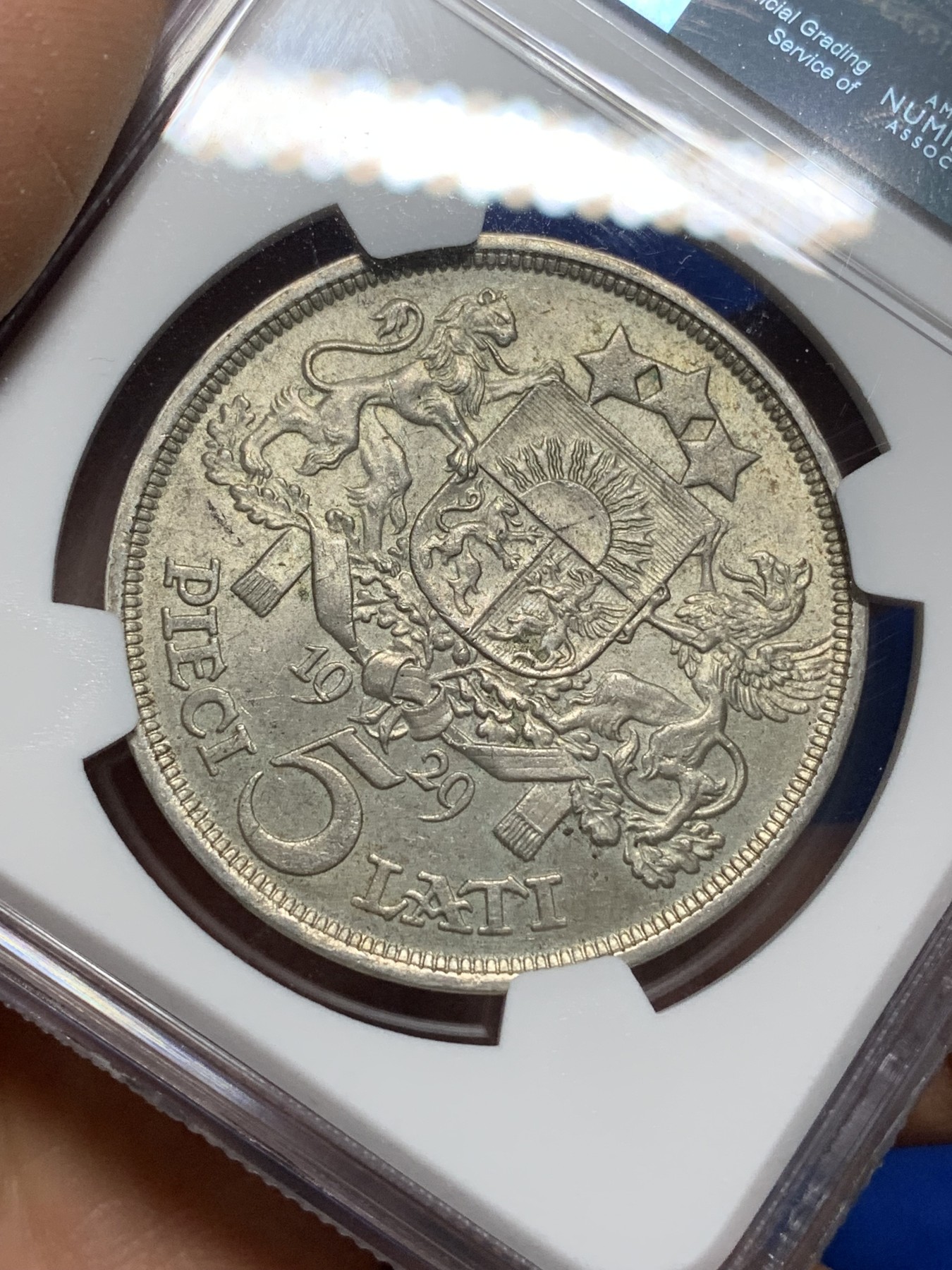 《竞宝斋》第222场-周日，周一 2场 (全场包邮) NGC-MS62 拉脱维亚1929年5拉特大银币，少见首年版，原汁原味老包浆。