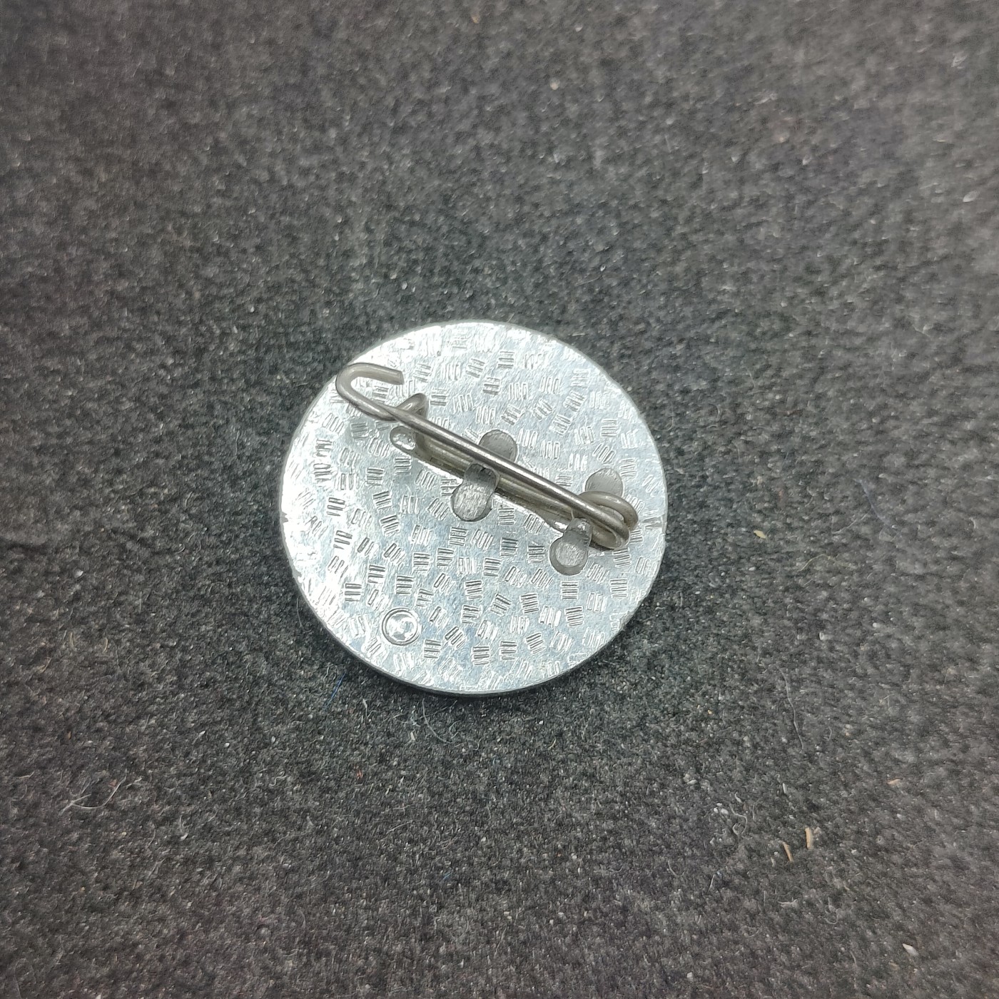 全场0元起拍 第116期 咸鱼国勋章拍卖专场 12月13日（周三）下午6：00开始 东德威廉皮克像章