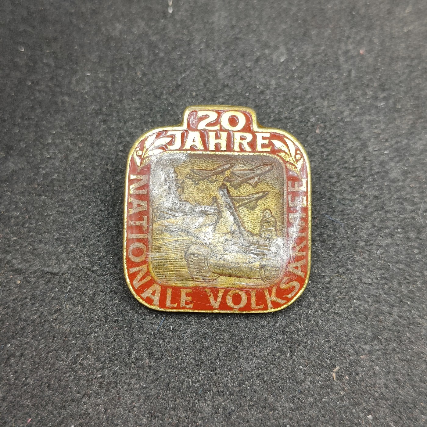 全场0元起拍 第116期 咸鱼国勋章拍卖专场 12月13日（周三）下午6：00开始 东德人民军建军20周年纪念章