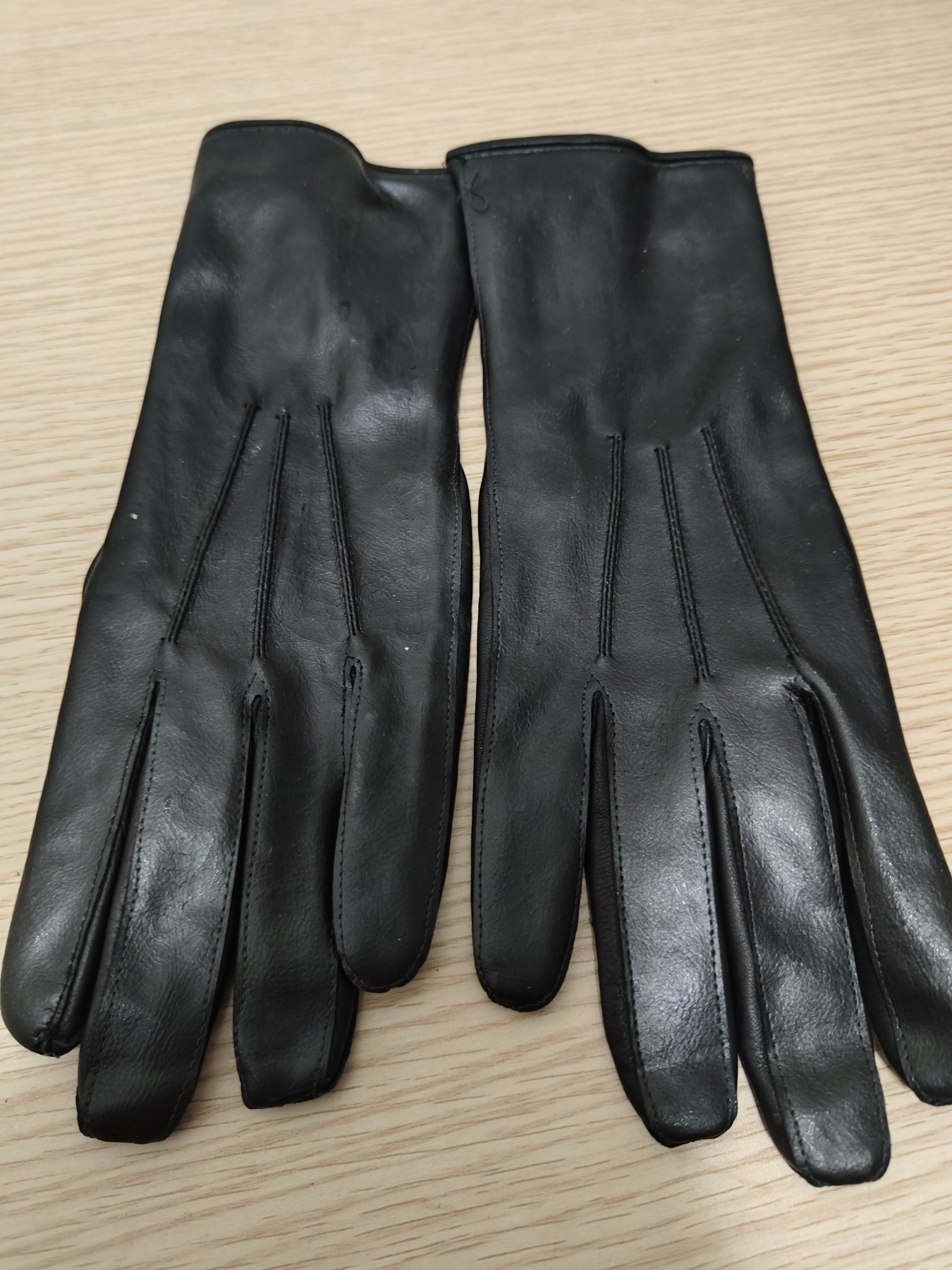 全场0元起拍 第116期 咸鱼国勋章拍卖专场 12月13日（周三）下午6：00开始 东德陆军皮手套 s码