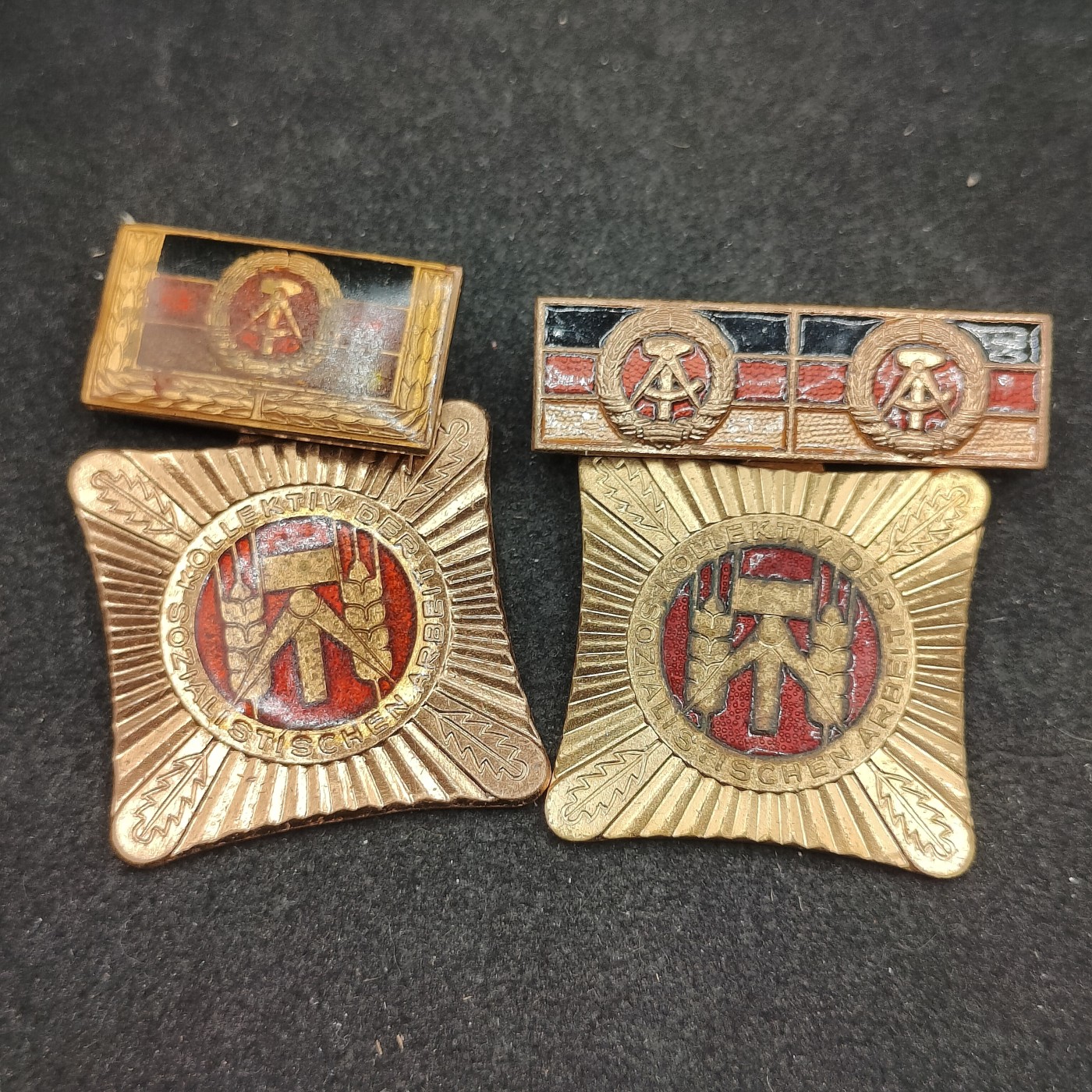 全场0元起拍 第116期 咸鱼国勋章拍卖专场 12月13日（周三）下午6：00开始 东德劳动奖章两个