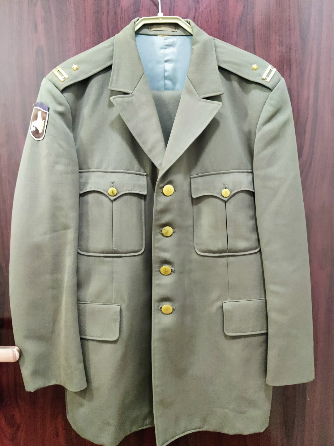 全场0元起拍 第116期 咸鱼国勋章拍卖专场 12月13日（周三）下午6：00开始 日本陆上自卫队70式 官品 常服一套 带肩章臂章胸围104肩宽45衣长73袖长57腰围76裤长96