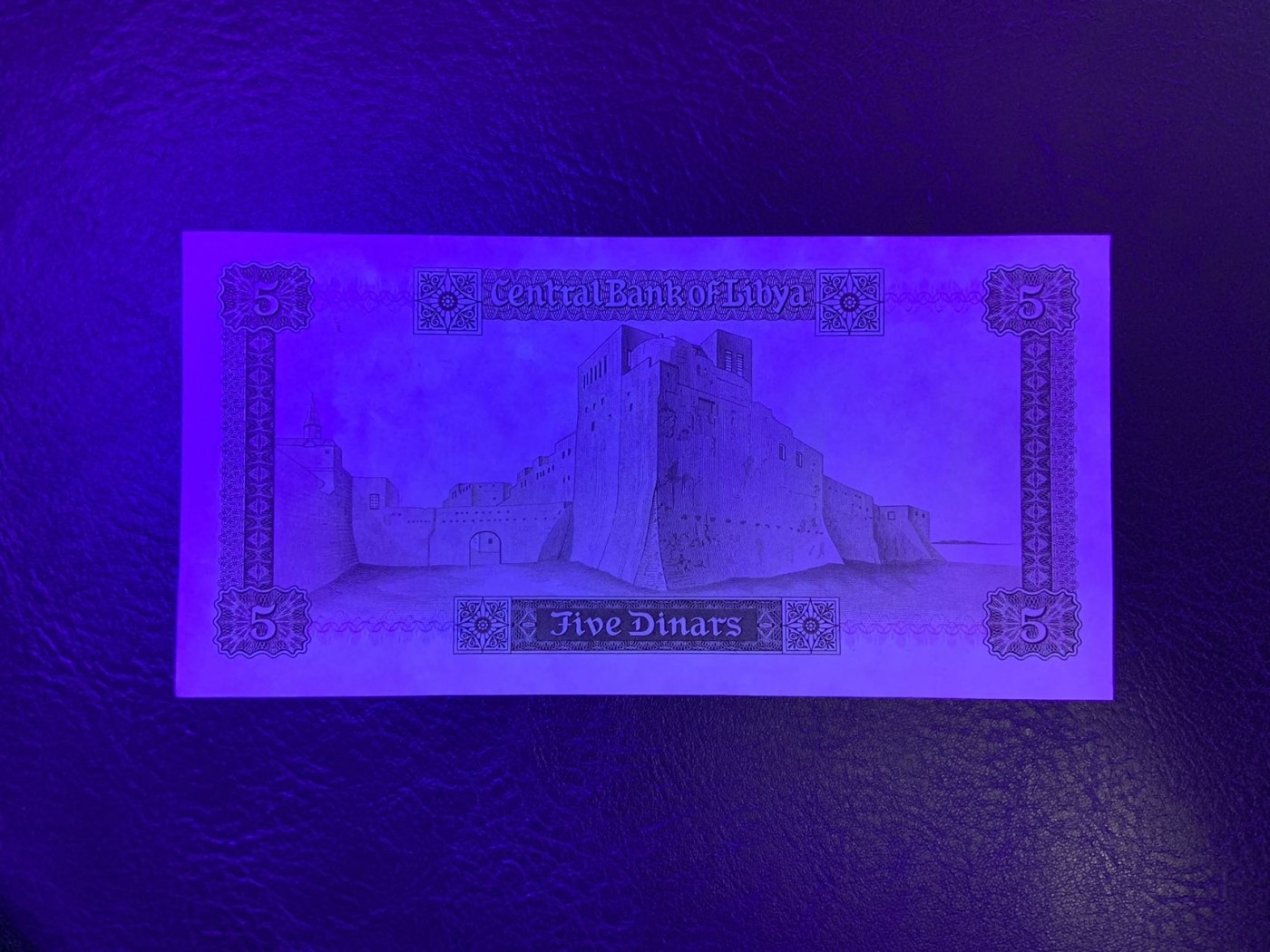 收藏联盟Quantum Auction 第310期拍卖 (已更新) 利比亚1972年5第纳尔 品相UNC 大票幅 轻微点钞痕和角瑕疵