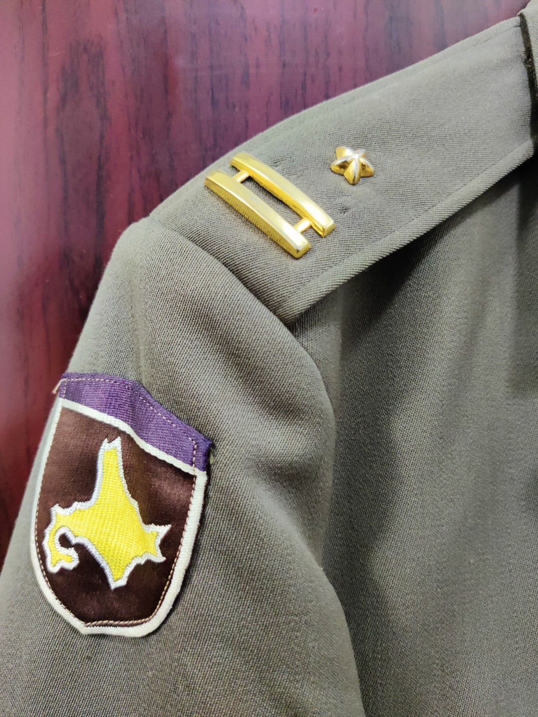 全场0元起拍 第116期 咸鱼国勋章拍卖专场 12月13日（周三）下午6：00开始 日本陆上自卫队70式 官品 常服一套 带肩章臂章胸围104肩宽45衣长73袖长57腰围76裤长96