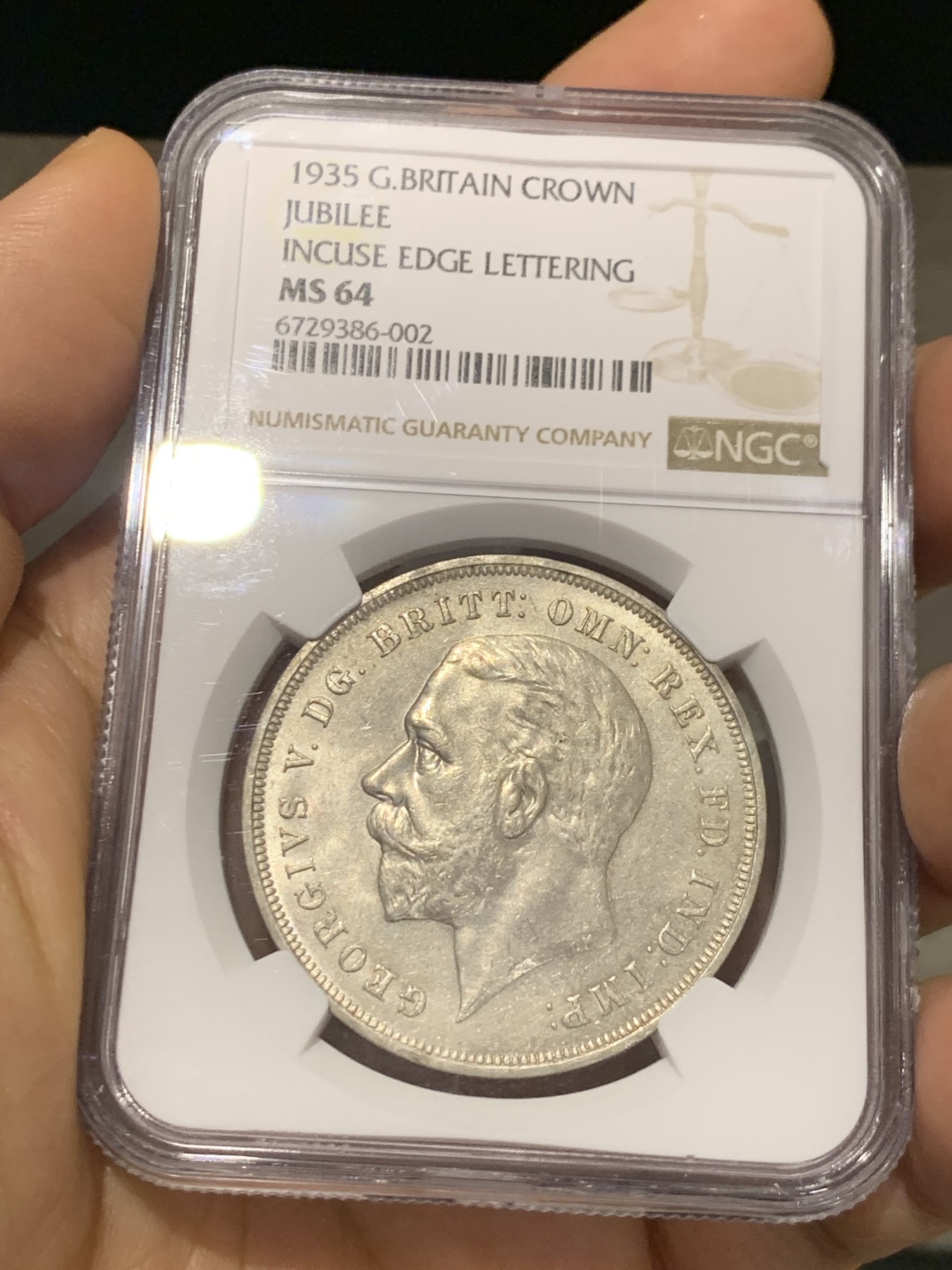 《竞宝斋》第223场-周日，周一 2场 (全场包邮) NGC-MS64 英国1935年乔治五世登基纪念克朗银币，bu品质，经典热门品种。