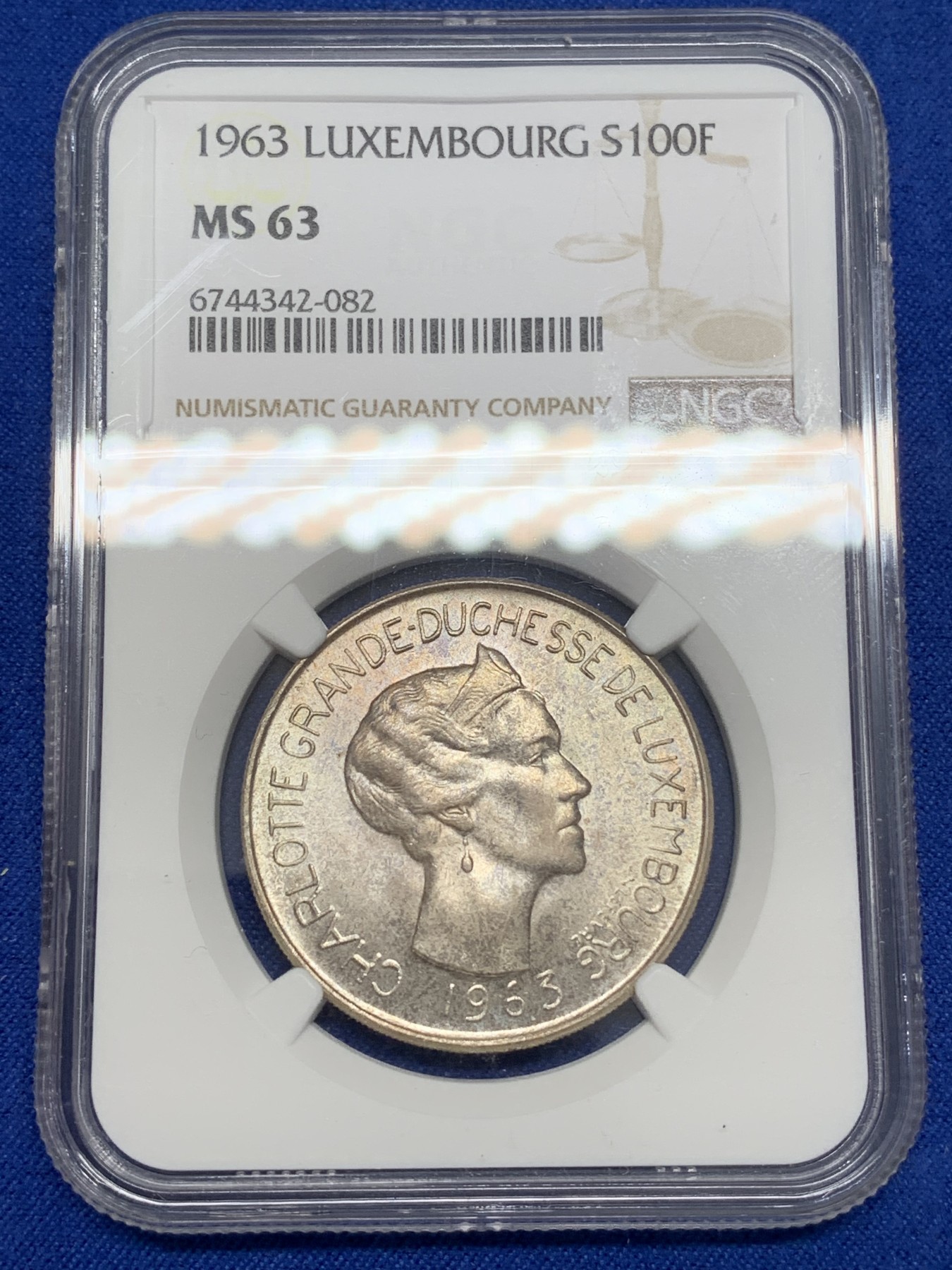 《竞宝斋》第223场-周日，周一 2场 (全场包邮) NGC MS63 卢森堡1963年夏洛特女大公100法郎银币，老包浆，低评