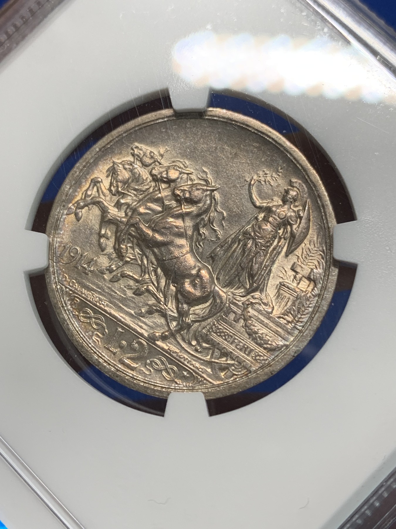 《竞宝斋》第223场-周日，周一 2场 (全场包邮) NGC-AU58 意大利 1914年 2里拉马车银币