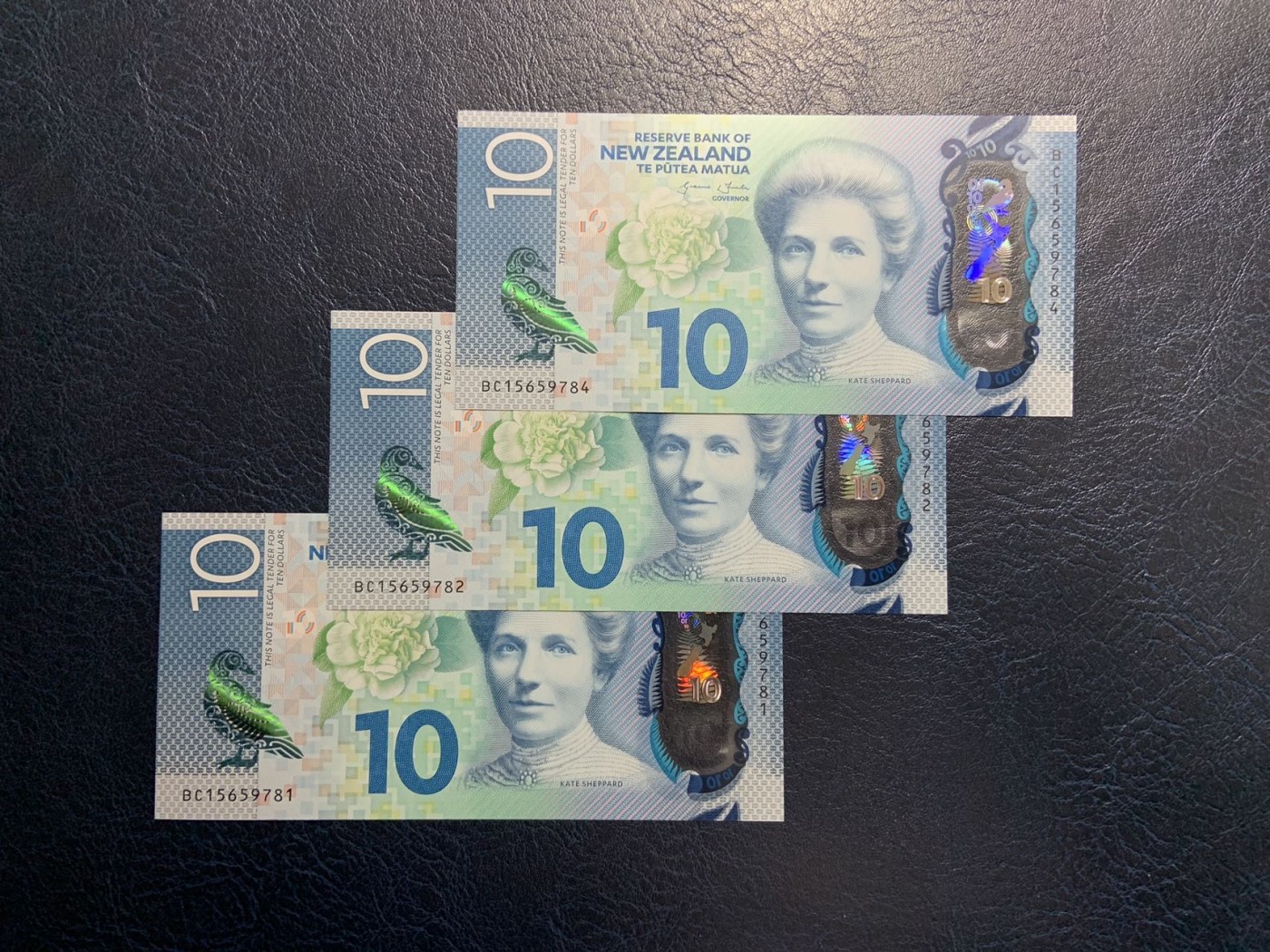 收藏联盟Quantum Auction 第310期拍卖 (已更新) 新西兰2015年10元3张 品相全新UNC