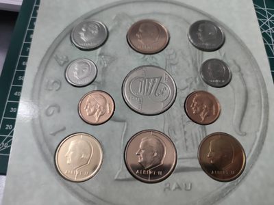 燕姐换藏第70拍 比利时2001年使用欧元前最后的套币