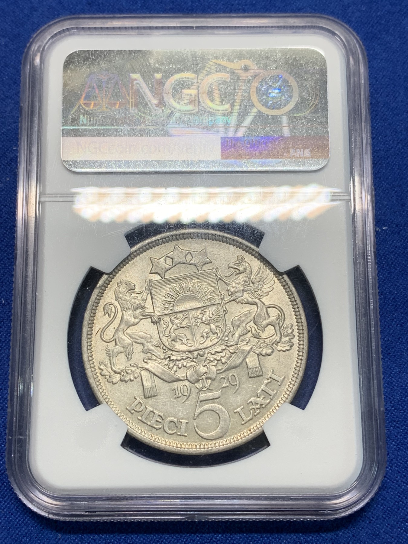 《竞宝斋》第223场-周日，周一 2场 (全场包邮) NGC-MS62 拉脱维亚 1929年首年谷物女神 5拉特大银币 小特年。