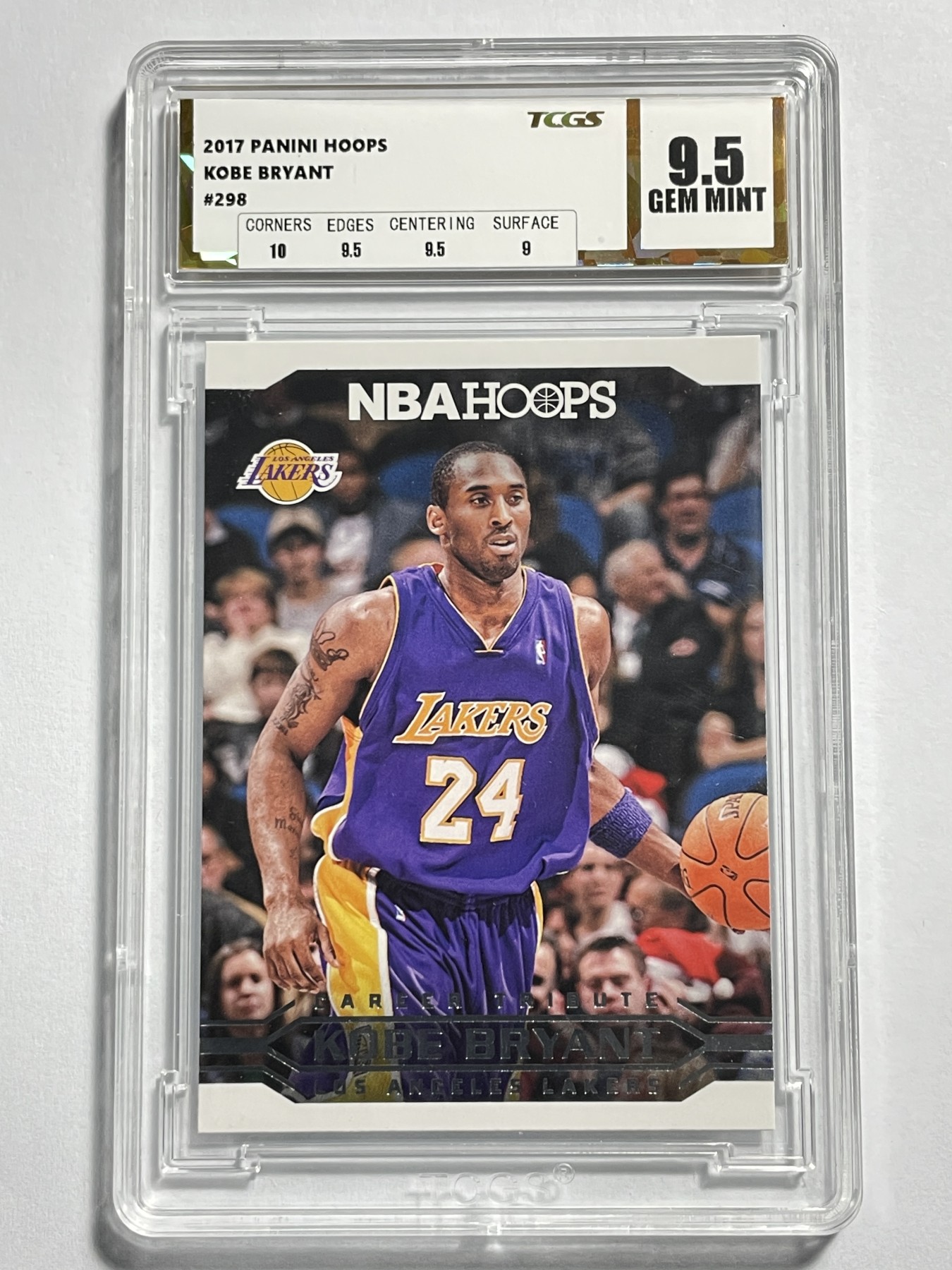 【德藏】卡牌拍卖第9期 ~PSA10 艾弗森 · 新秀签名~【无每件最低收费！！！】 NBA 2017 PANINI HOOPS 西部联盟 洛杉矶 湖人 黑曼巴 科比 特卡 TCGS 9.5 （永远的黑曼巴精神！）