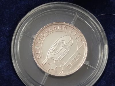 燕姐换藏第70拍 利比里亚2004年德国世界杯球场12枚银币套币