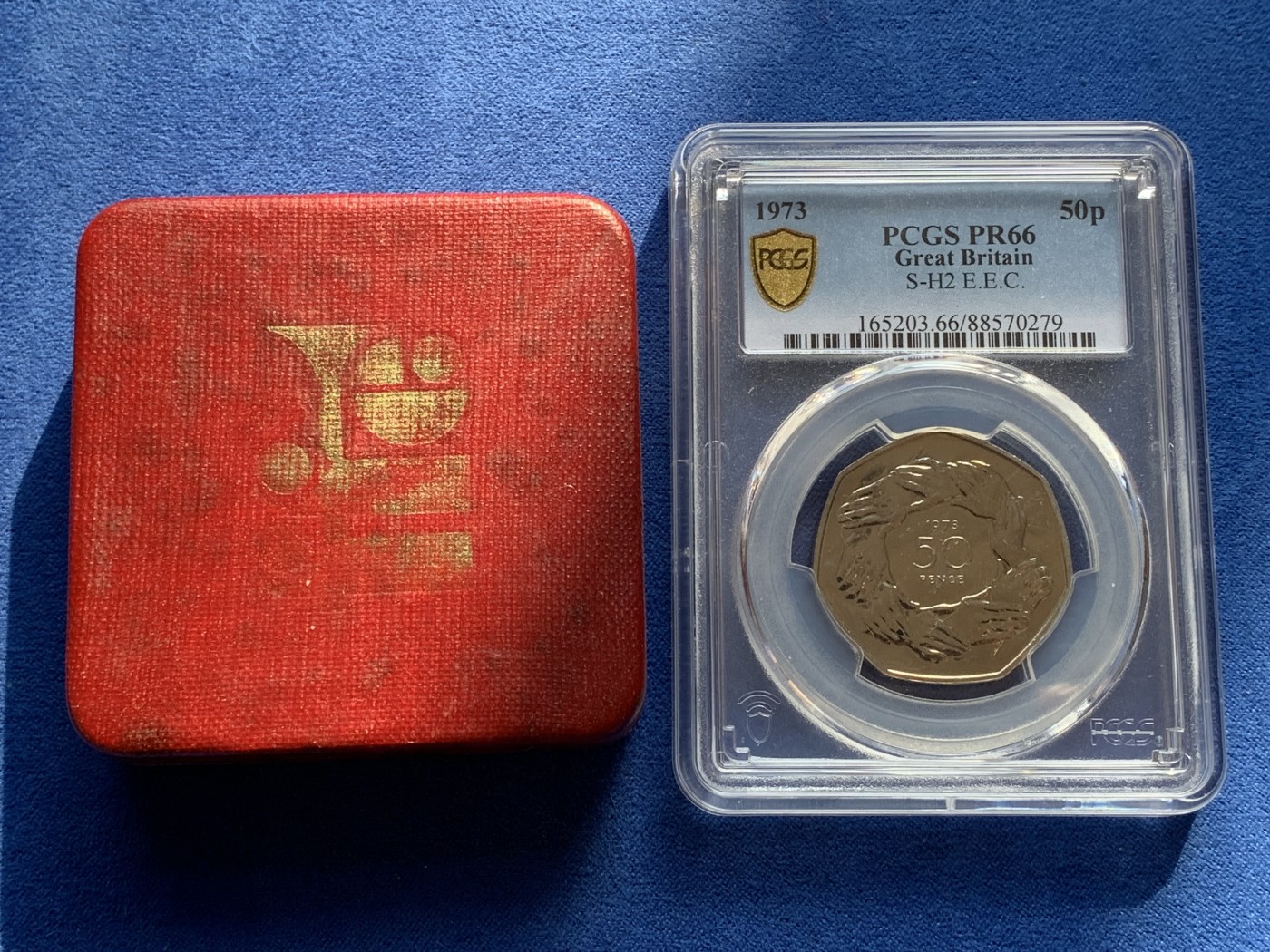 《竞宝斋》第223场-周日，周一 2场 (全场包邮) PCGS PR66 英国1973年入欧50便士精制纪念币，热门品种，带盒
