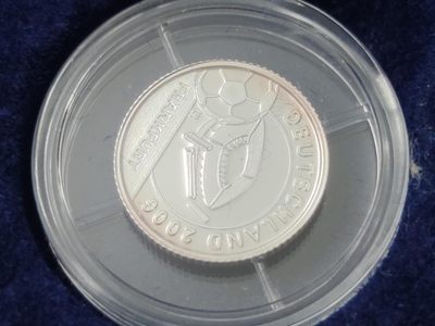 燕姐换藏第70拍 利比里亚2004年德国世界杯球场12枚银币套币