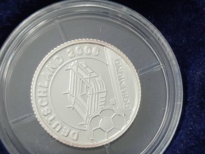 燕姐换藏第70拍 利比里亚2004年德国世界杯球场12枚银币套币