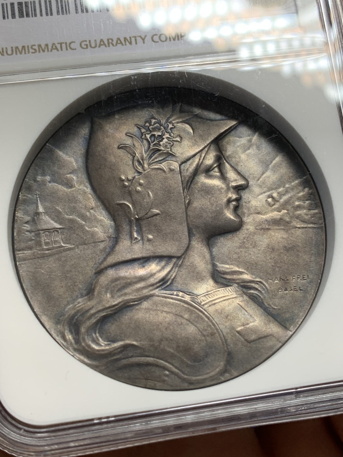 《竞宝斋》第223场-周日，周一 2场 (全场包邮) NGC-MS64 瑞士1901卢赛恩射击节大银章，赫尔维蒂娅女神，经典设计。黑五彩包浆，高分好状态。