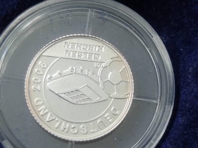 燕姐换藏第70拍 利比里亚2004年德国世界杯球场12枚银币套币