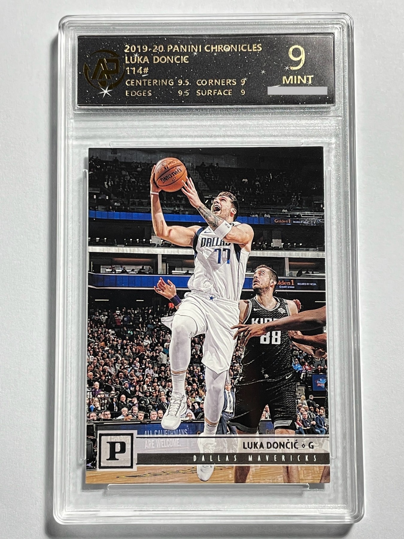 【德藏】卡牌拍卖第9期 ~PSA10 艾弗森 · 新秀签名~【无每件最低收费！！！】  NBA 2019-20 PANINI CHRONICLES(编年史) 西部联盟 达拉斯 独行侠 卢卡·东契奇 特卡 RPA 9 未来联盟门面！