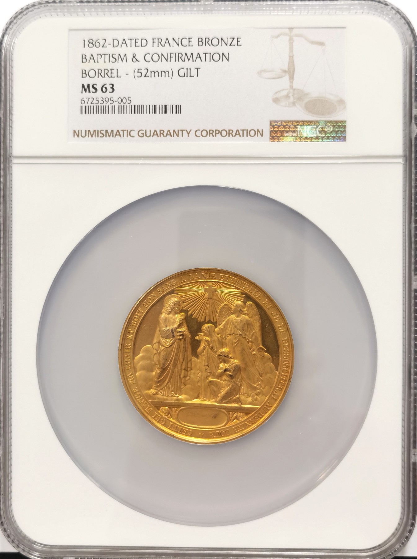 博洋堂世界钱币拍卖第056期（全场包邮） 法国1862年镀金铜章三圣礼纪念NGC MS63（雕刻家A. Borrel作品，51mm，比较少见的圣礼纪念章，未刻字。正面下方的留白处是用来镌刻本人姓名的；背面下方左侧写的是洗礼、初次圣礼和坚振礼这三个圣礼的名称，而右侧留白是用来镌刻本人接受这三次圣礼的具体年份。）