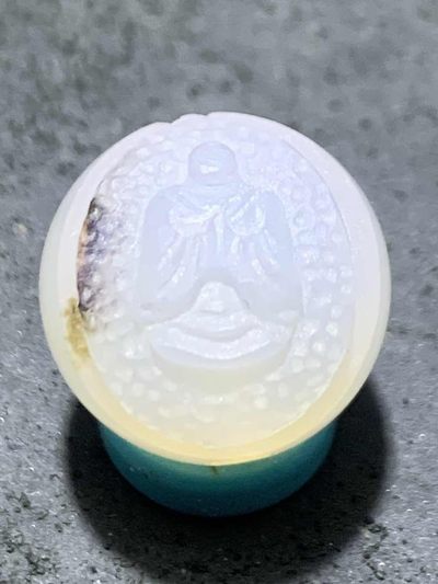 精美高玉化亚光海洋玉髓手工俏色巧雕无相佛珠子一个！ - 精美高玉化亚光海洋玉髓手工俏色巧雕无相佛珠子一个！