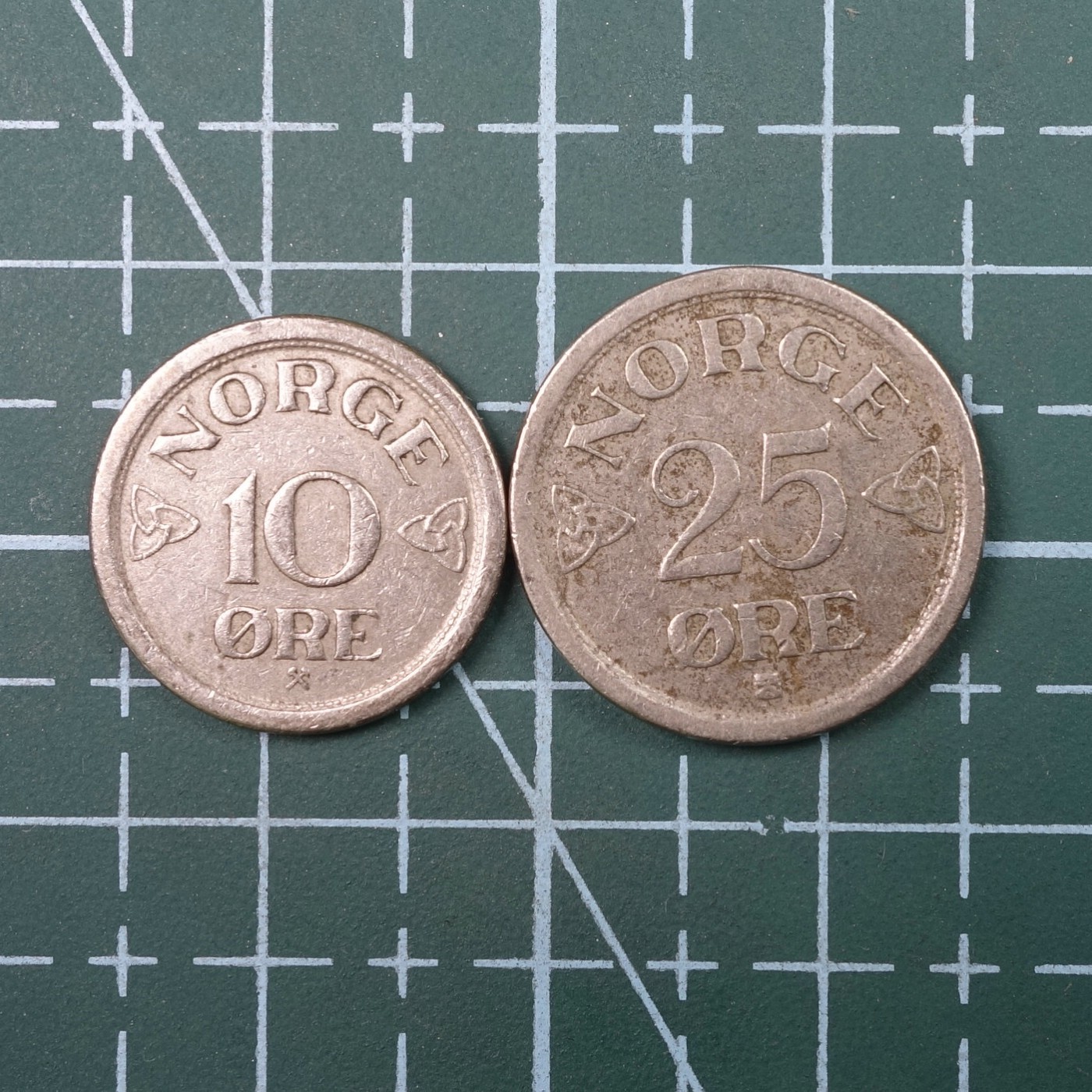 天业钱币散币、银币拍卖第22次专场 全场0元起拍0佣金，欢迎围观参拍 挪威1956、57年10、25欧尔一对