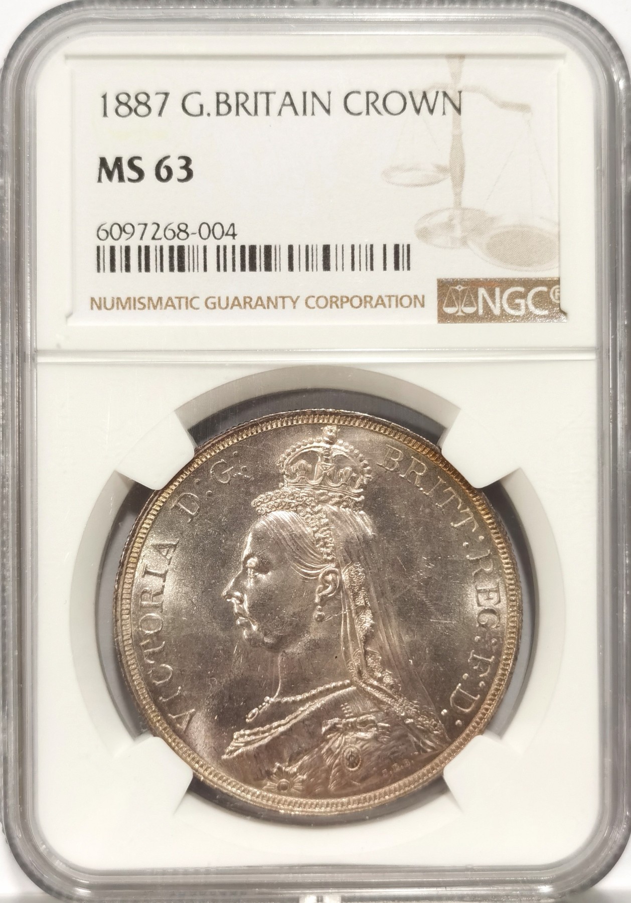 博洋堂世界钱币拍卖第056期（全场包邮） NGC MS63 英国1887年维多利亚1克朗马剑银币，正面淡金色，难得不容错过