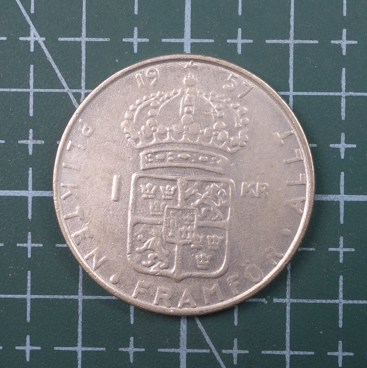 天业钱币散币、银币拍卖第22次专场 全场0元起拍0佣金，欢迎围观参拍 瑞典1957年1克朗银币（重量：7克；含银：0.4）