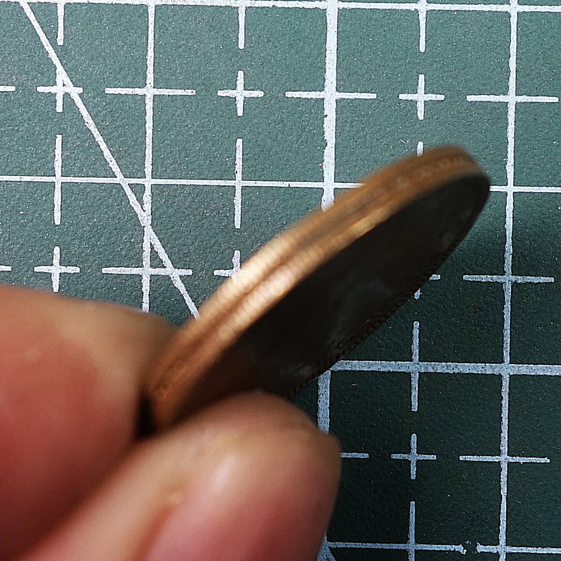 天业钱币散币、银币拍卖第22次专场 全场0元起拍0佣金，欢迎围观参拍 中国香港1951年一毫（带安全边）