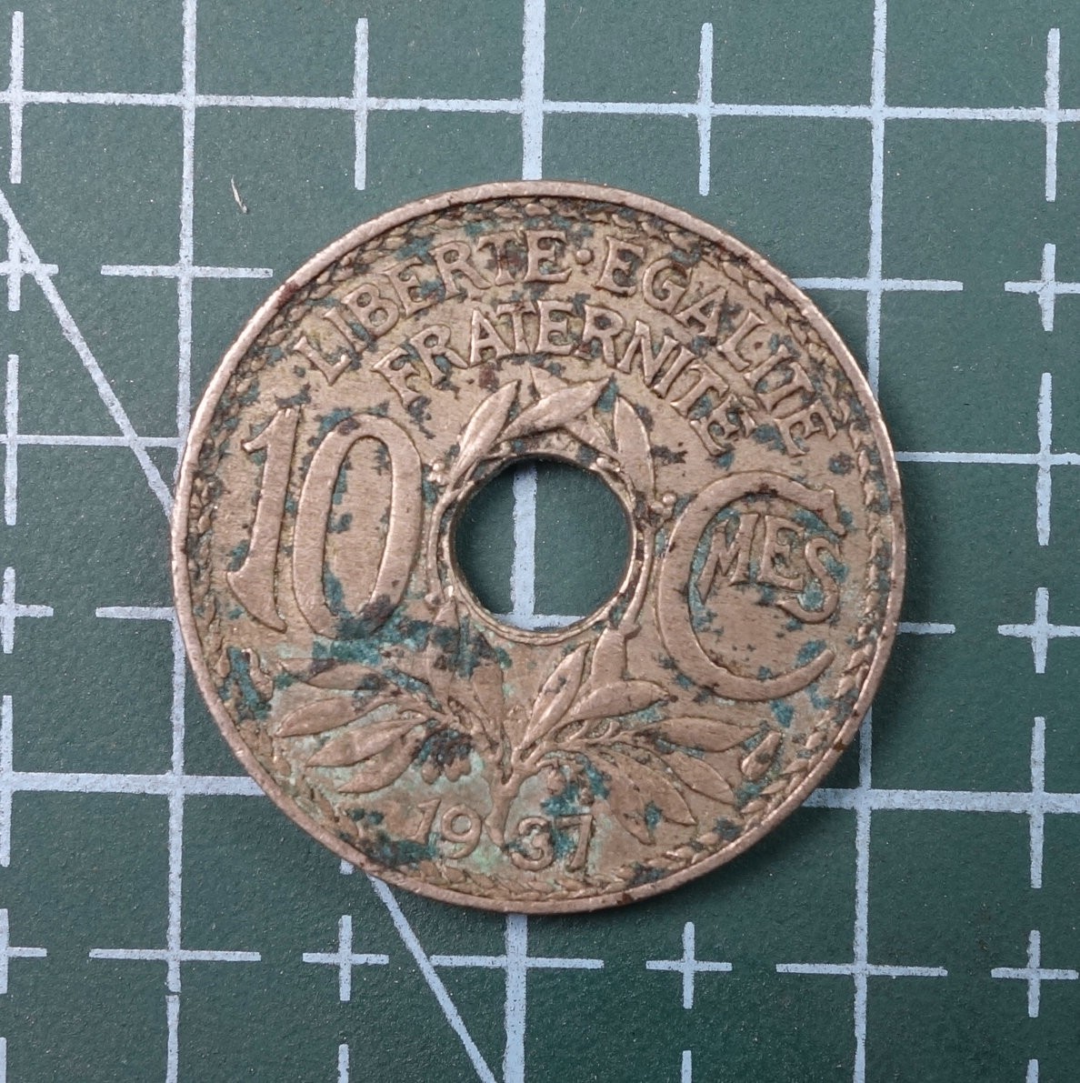 天业钱币散币、银币拍卖第22次专场 全场0元起拍0佣金，欢迎围观参拍 法国1937年10分孔币