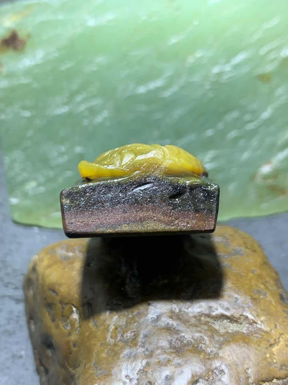 精美亚光原皮战国红玛瑙雕刻双鱼牌子一个(寓意，富贵有余）