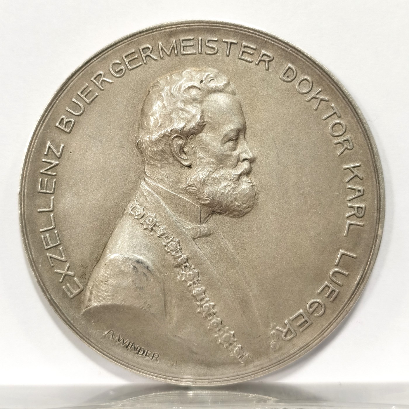 博洋堂世界钱币拍卖第056期（全场包邮） 1909年维也纳市长纪念银章 雕刻精致美观 直径62mm 重量86克