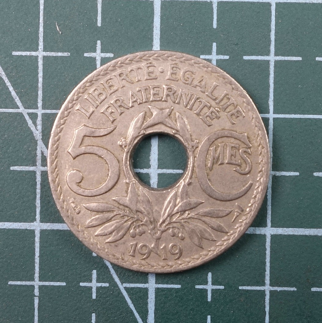 天业钱币散币、银币拍卖第22次专场 全场0元起拍0佣金，欢迎围观参拍 法国1919年5分孔币