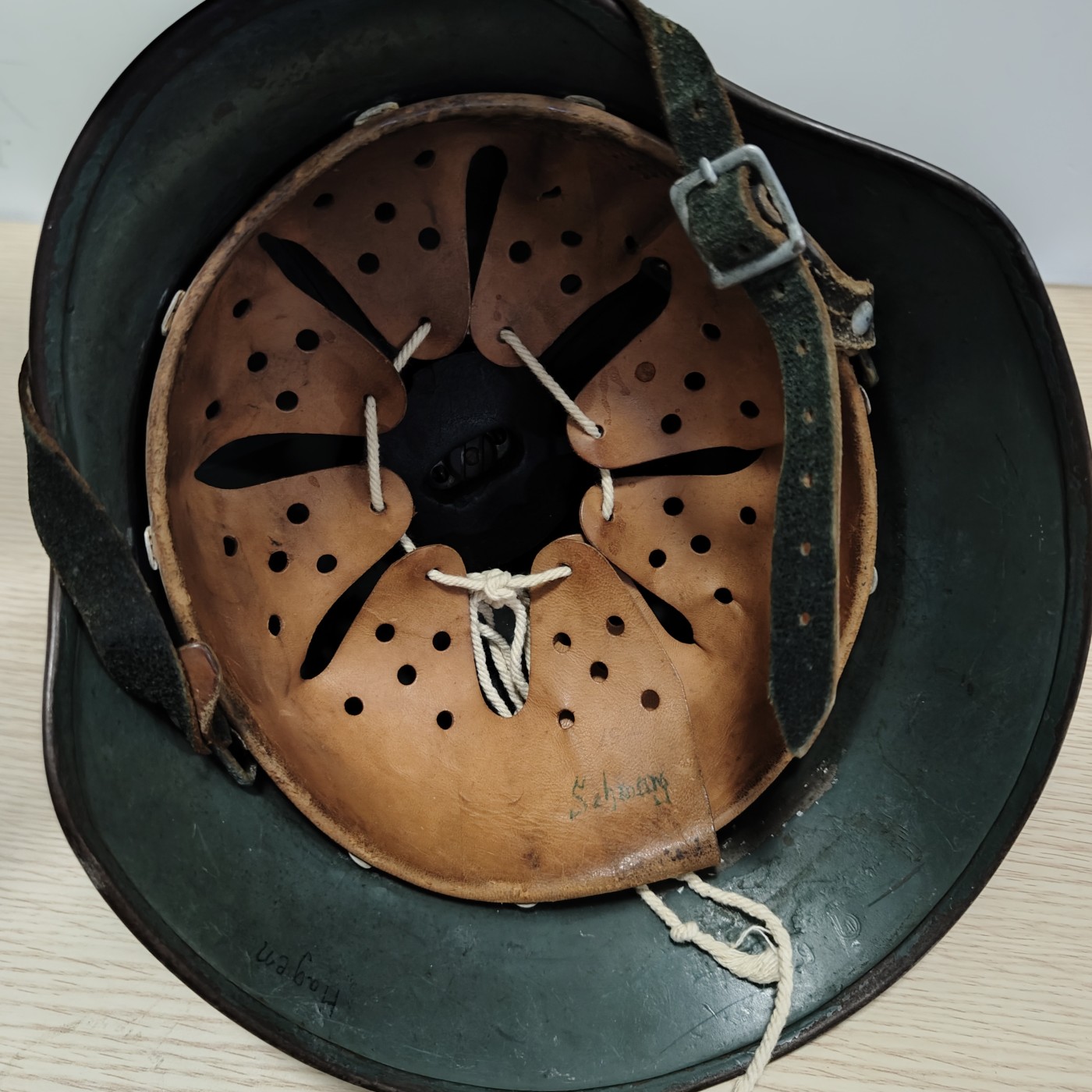 全场0元起拍 第117期 咸鱼国勋章拍卖专场 12月17日（周日）下午6：00开始 稀少ww2外形m53钢盔 西德BGS边防警察57CM