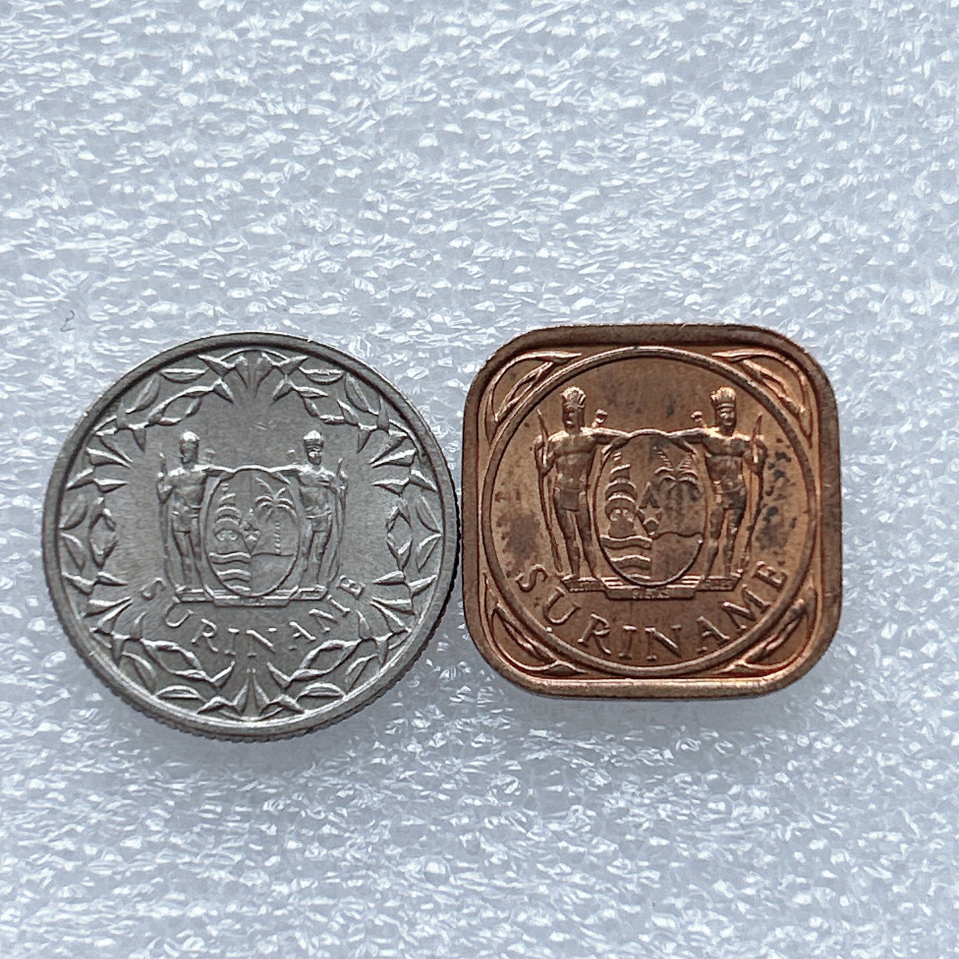 全场一元起拍 世界钱币散币、银币专场 第46期 苏里南60年代硬币2枚