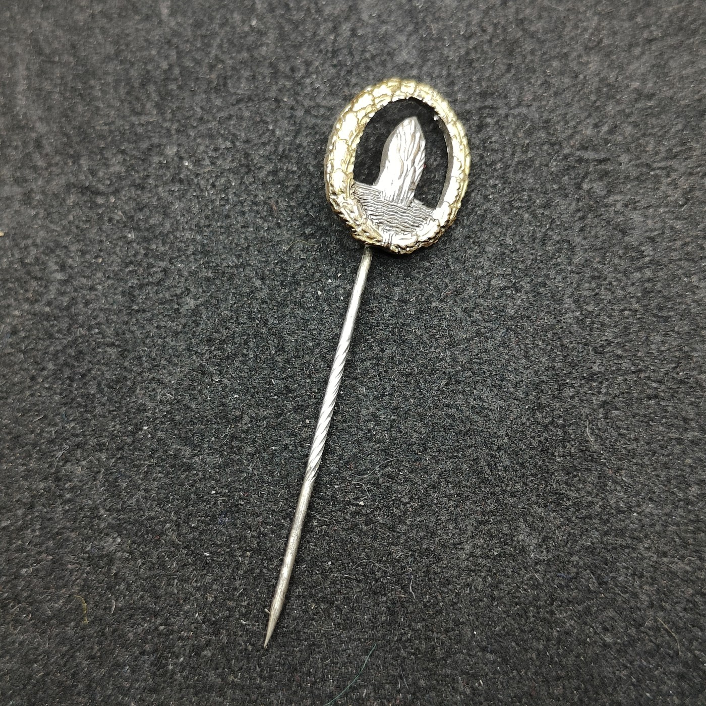 全场0元起拍 第117期 咸鱼国勋章拍卖专场 12月17日（周日）下午6：00开始 57版 西德海军扫雷艇战章迷你章