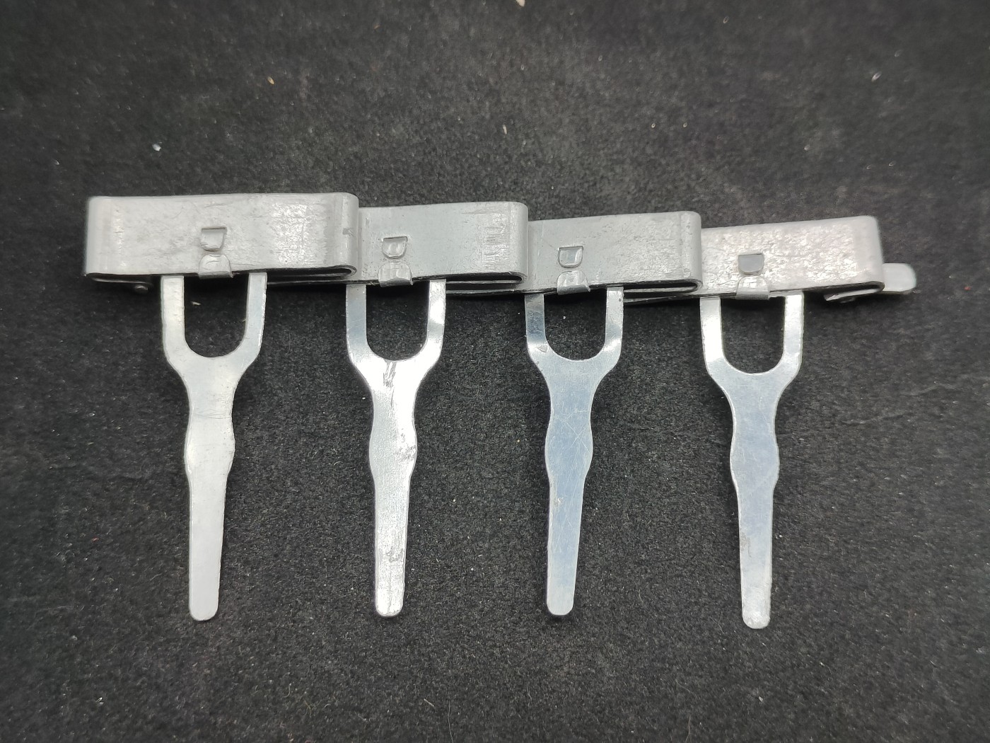 全场0元起拍 第117期 咸鱼国勋章拍卖专场 12月17日（周日）下午6：00开始 日本勋章四连挂