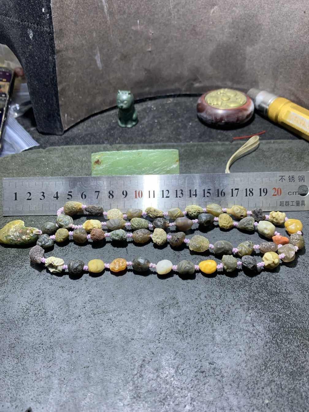 精美阿拉善青花飘紫罗兰筋脉石玛瑙项链一条，