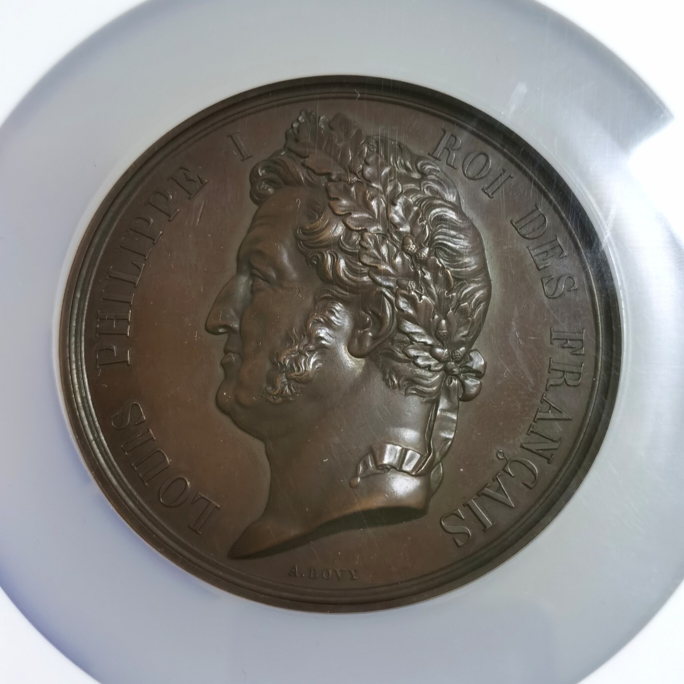 博洋堂世界钱币拍卖第056期（全场包邮） 法国1841年铜章巴黎高等师范学院新址落成纪念NGC MS62（雕刻家A. Bovy作品，68mm，170克。正面肖像是路易·菲利普国王。巴黎高等师范学院是法国顶级名校，1794年建校，两百多年来为法国培养了数百位法兰西学院院士、13名诺贝尔奖获得者、14名菲尔兹奖获得者。）