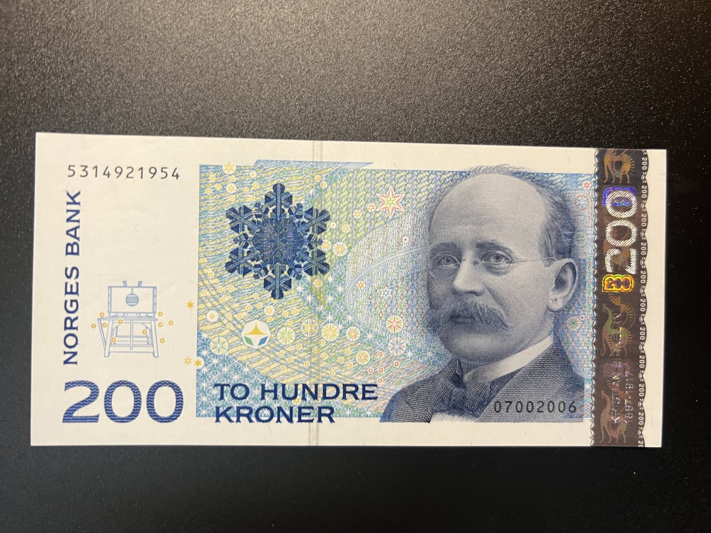 🌗乐淘淘世界纸币拍卖 第34期🌓 【5314921954】挪威2006年纸币 200克朗 全新UNC